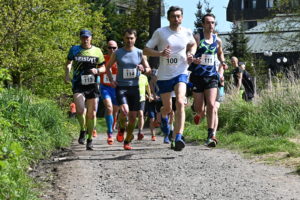 Sprortovní klub praských hasièù poøádal 14. roèník bìhu v délce trati 5,2 a 10 km pro bývalé i aktivní èleny  a pøísluníky JPO HZS ÈR, GØ HZS ÈR a JPO SDH z celé republiky. Èestným hostem závodu byla Barbora potáková.