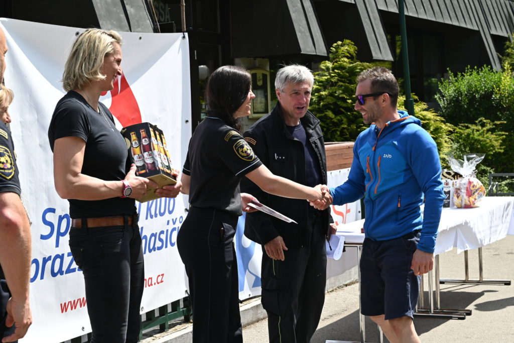 Sprortovní klub praských hasièù poøádal 14. roèník bìhu v délce trati 5,2 a 10 km pro bývalé i aktivní èleny  a pøísluníky JPO HZS ÈR, GØ HZS ÈR a JPO SDH z celé republiky. Èestným hostem závodu byla Barbora potáková.